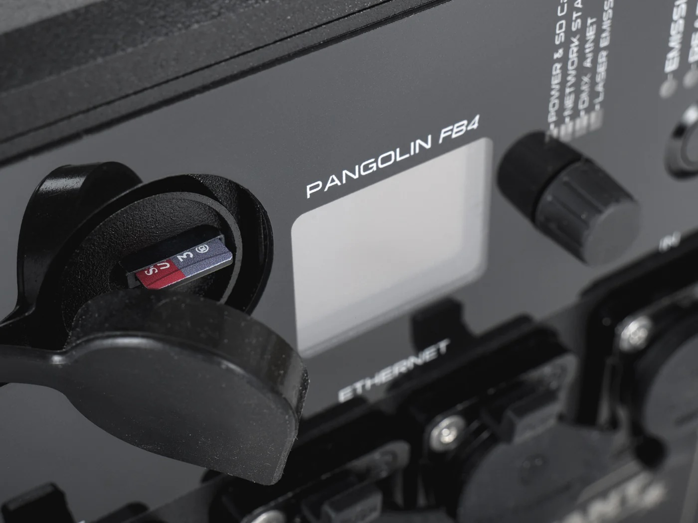 KVANT Clubmax 18 FB4 IP65 jp　18Wフルカラーレーザー