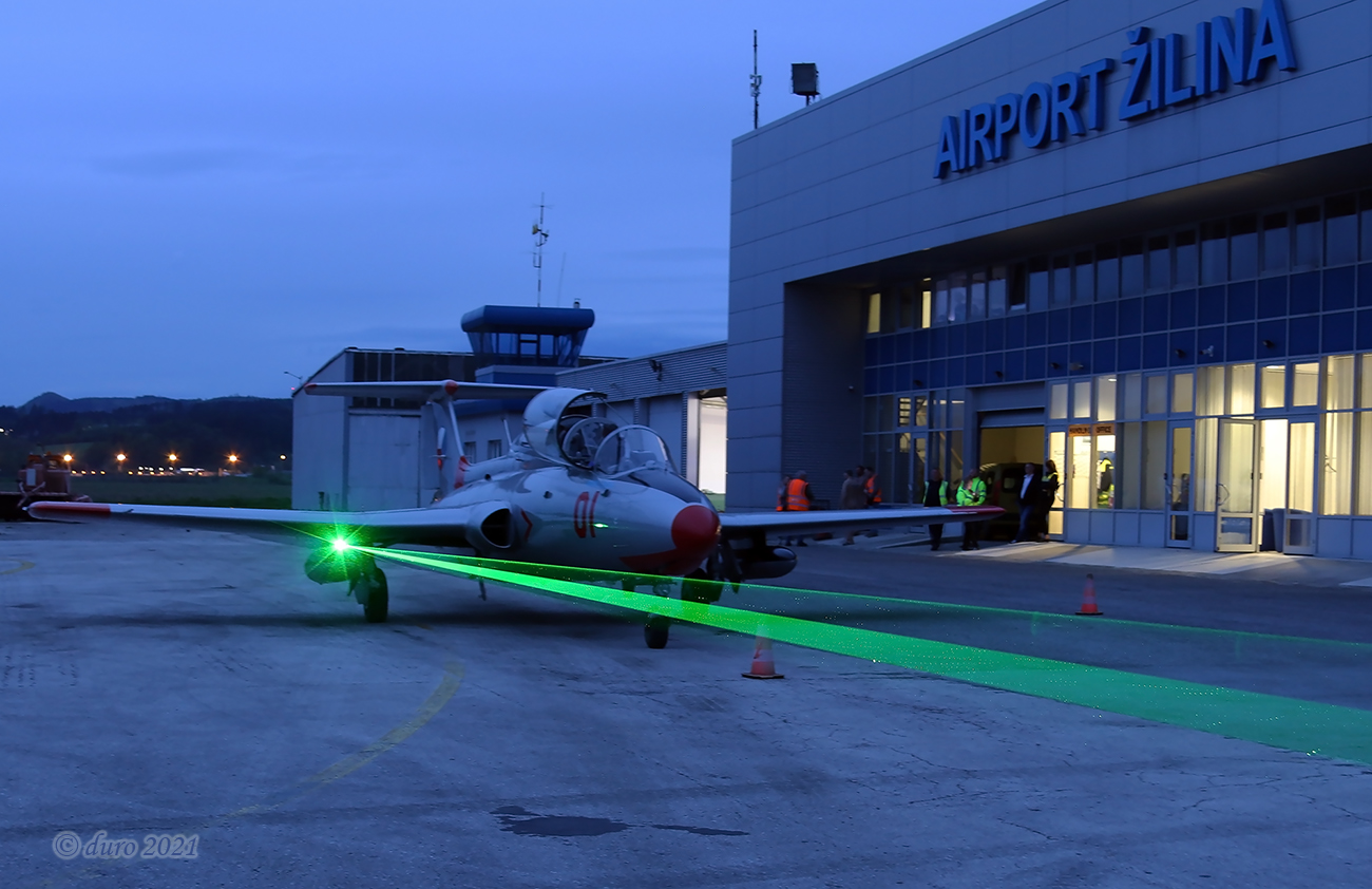 レーザーの耐久性を確認