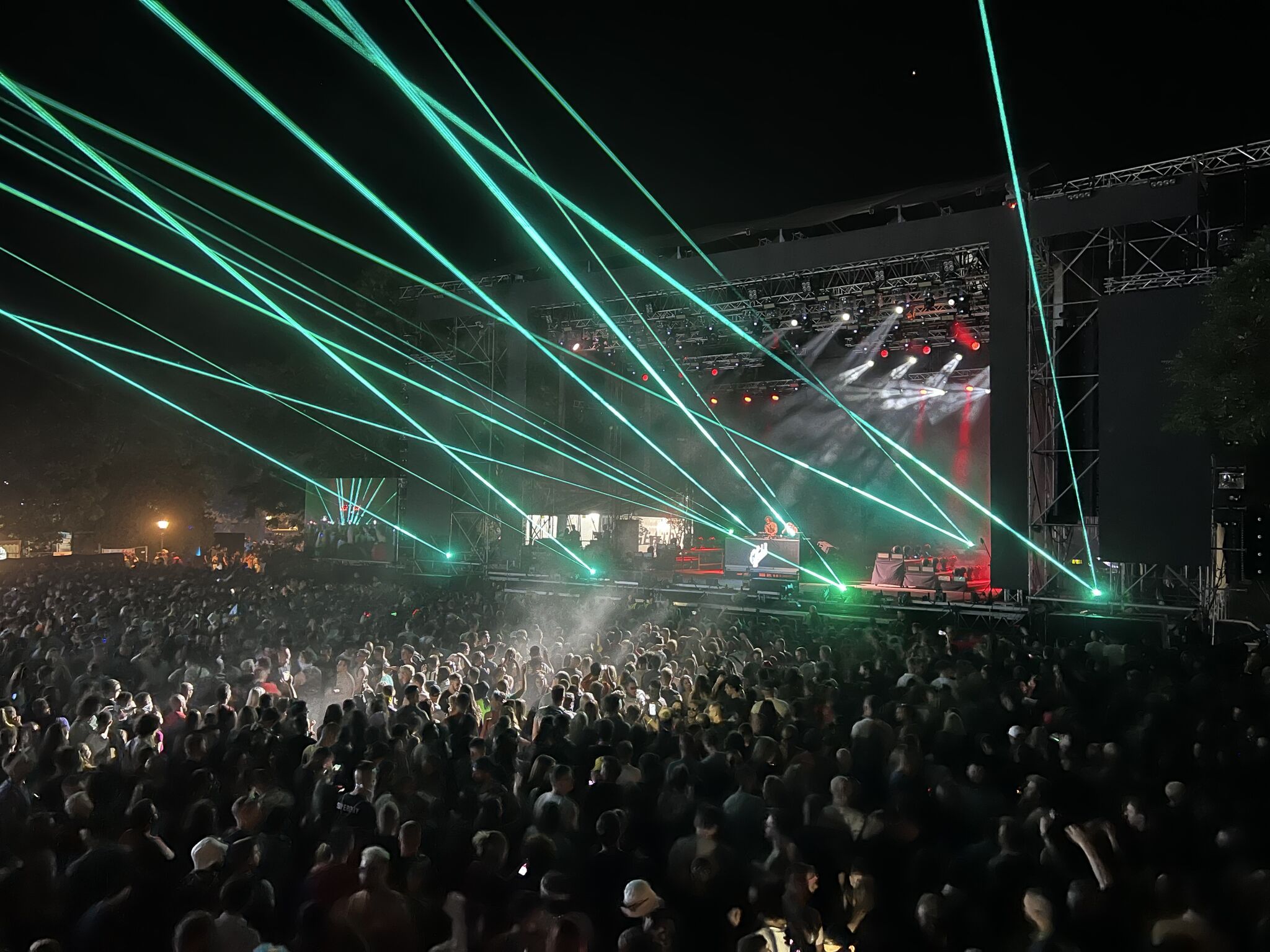 KVANT laser 音楽　フェスティバル