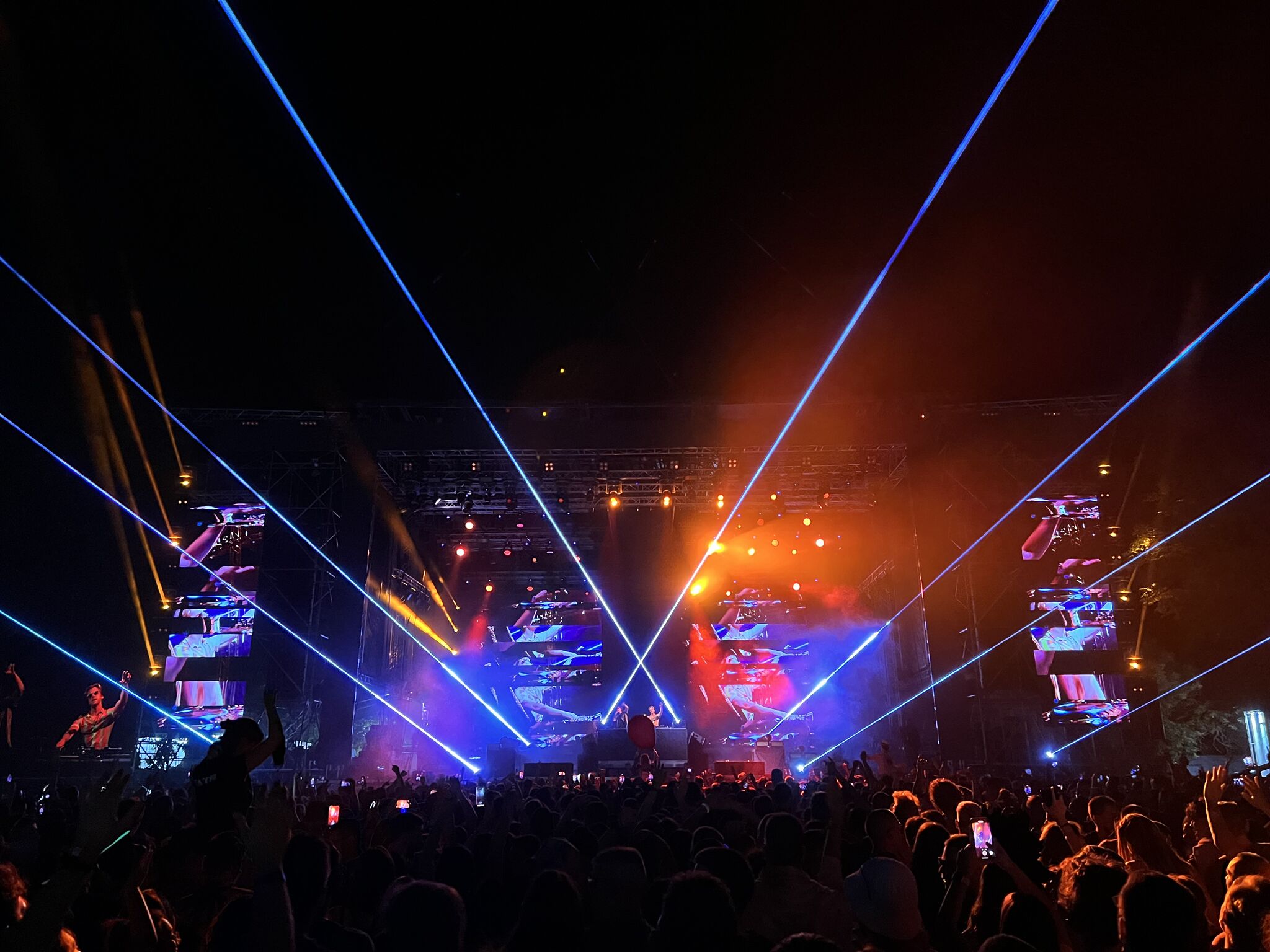 KVANT laser 音楽　フェスティバル