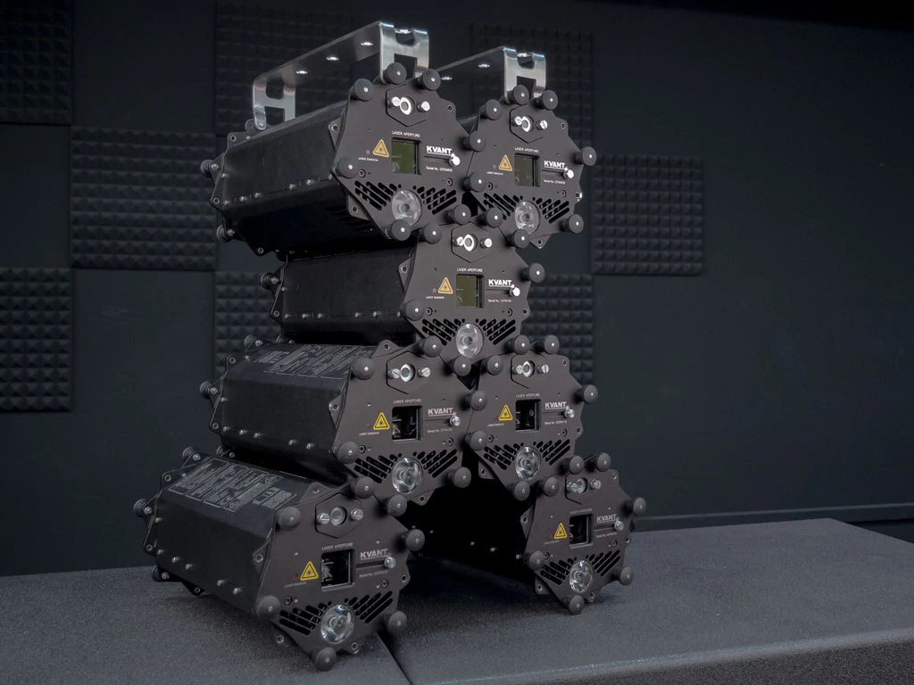 組み合わせ中なレーザー　バーストベリークラスター