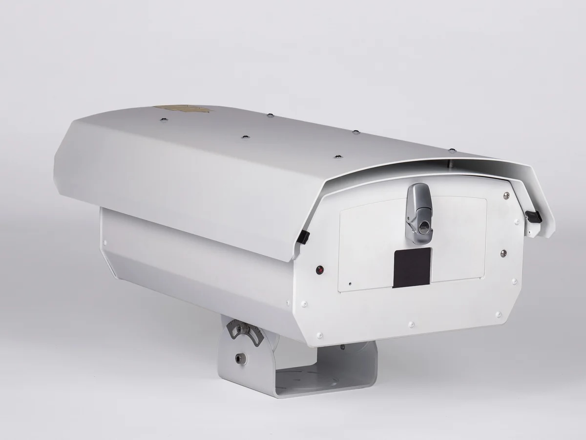 屋外広告　レーザービルボード　派手で目立つ広告　新しい媒体