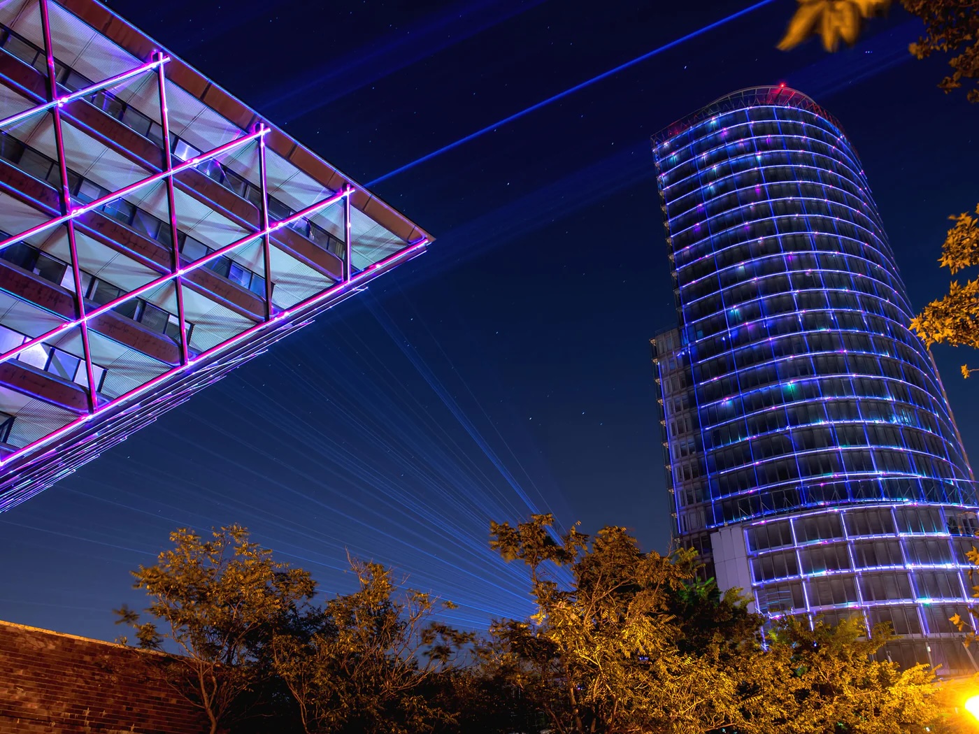 KVANT Laser Spectrum レーザー　スペクトラム